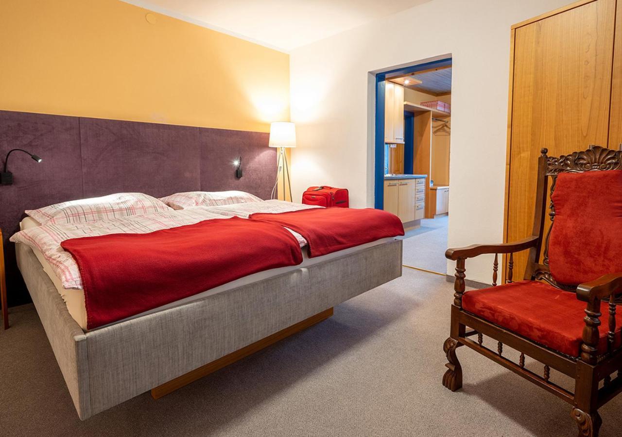 Hotel Siri'S Einkehr à Sankt Georgen im Attergau Extérieur photo