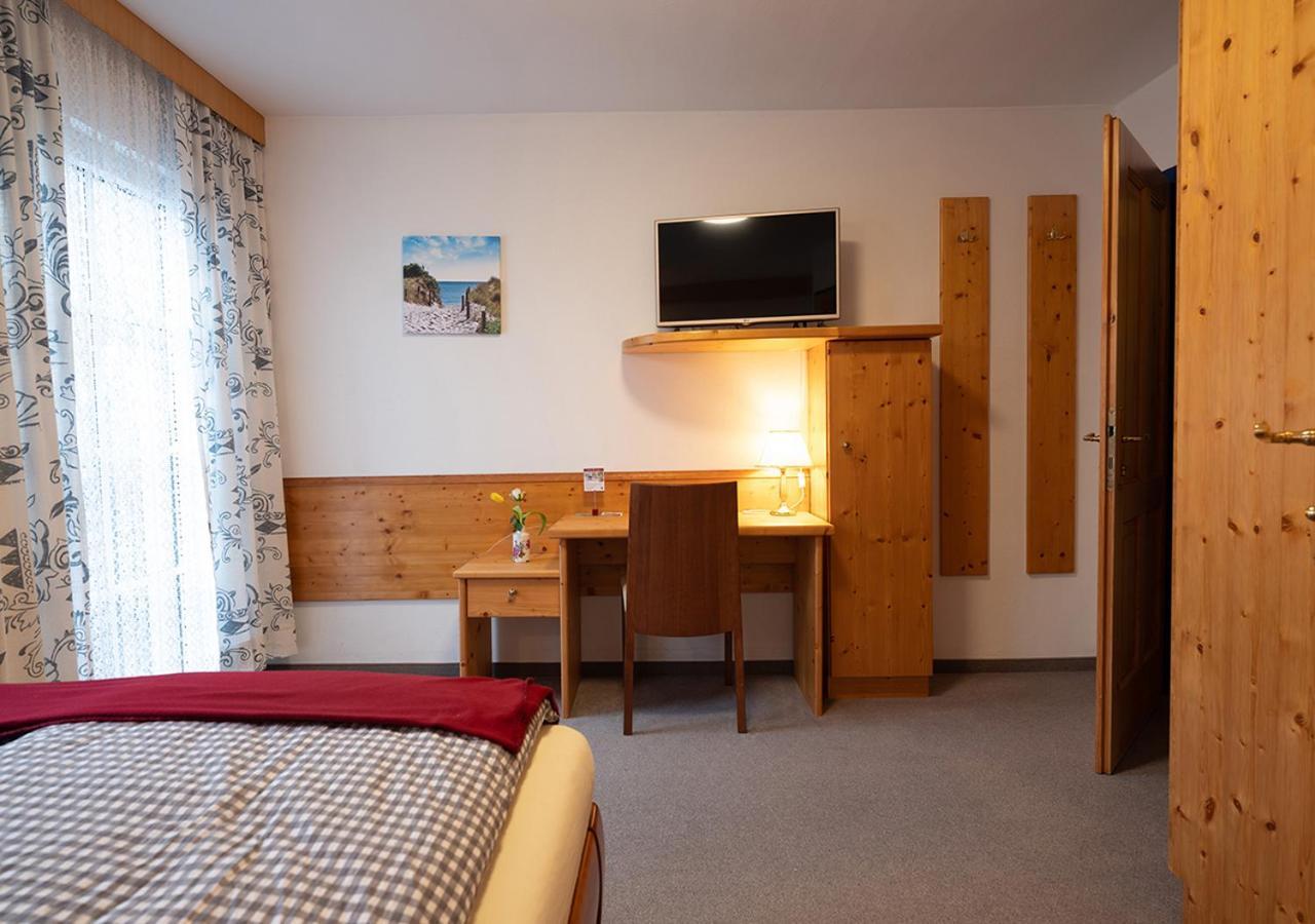 Hotel Siri'S Einkehr à Sankt Georgen im Attergau Extérieur photo