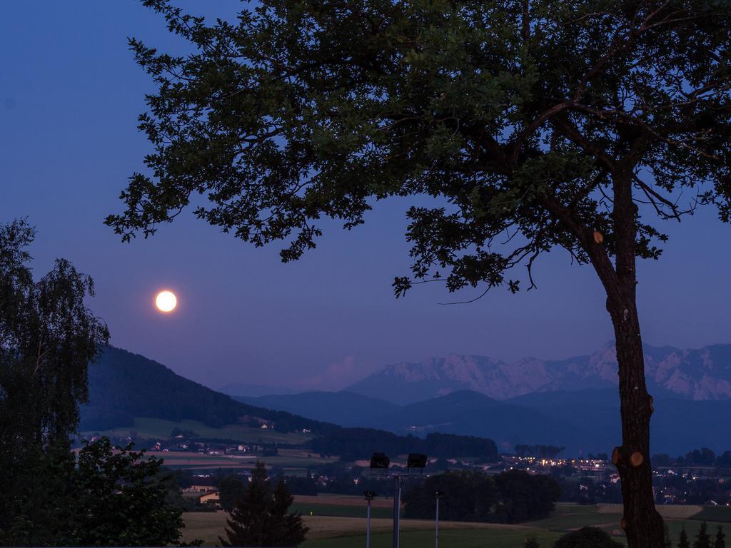 Hotel Siri'S Einkehr à Sankt Georgen im Attergau Extérieur photo