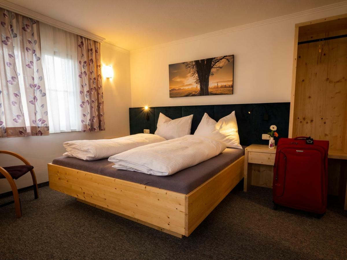Hotel Siri'S Einkehr à Sankt Georgen im Attergau Extérieur photo