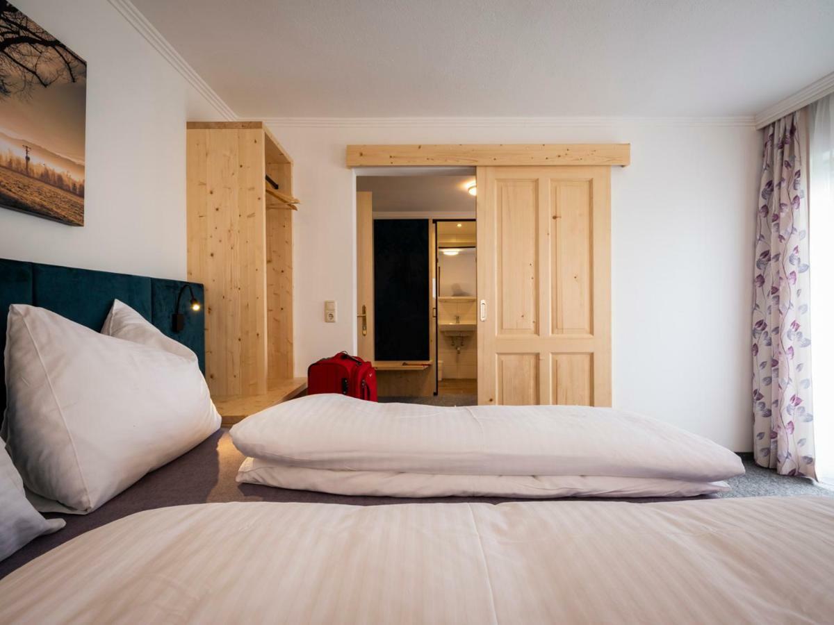 Hotel Siri'S Einkehr à Sankt Georgen im Attergau Extérieur photo