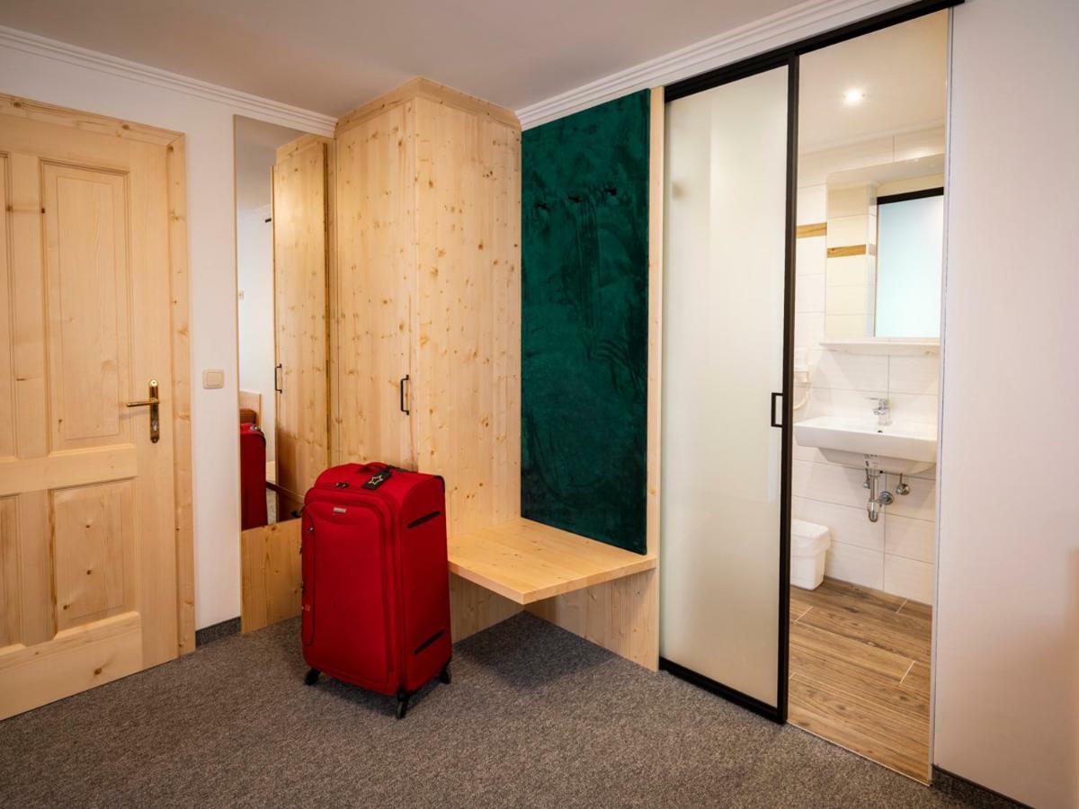 Hotel Siri'S Einkehr à Sankt Georgen im Attergau Extérieur photo